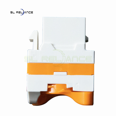 L'accoppiatore trapezoidale del CE ROHS UTP Cat6a gira il breve connettore trapezoidale Rj45